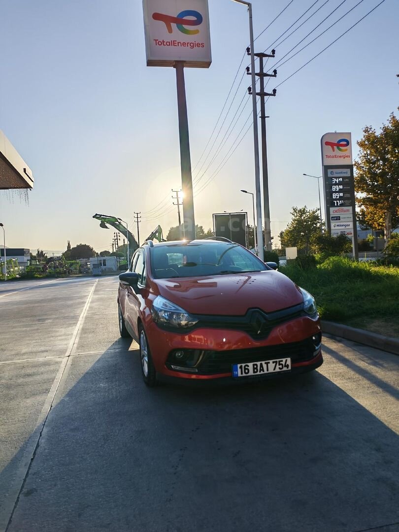 Sahibinden Renault Clio 1.5 dCi SportTourer Joy 2017 Model Bursa 150.000 km Kırmızı 2