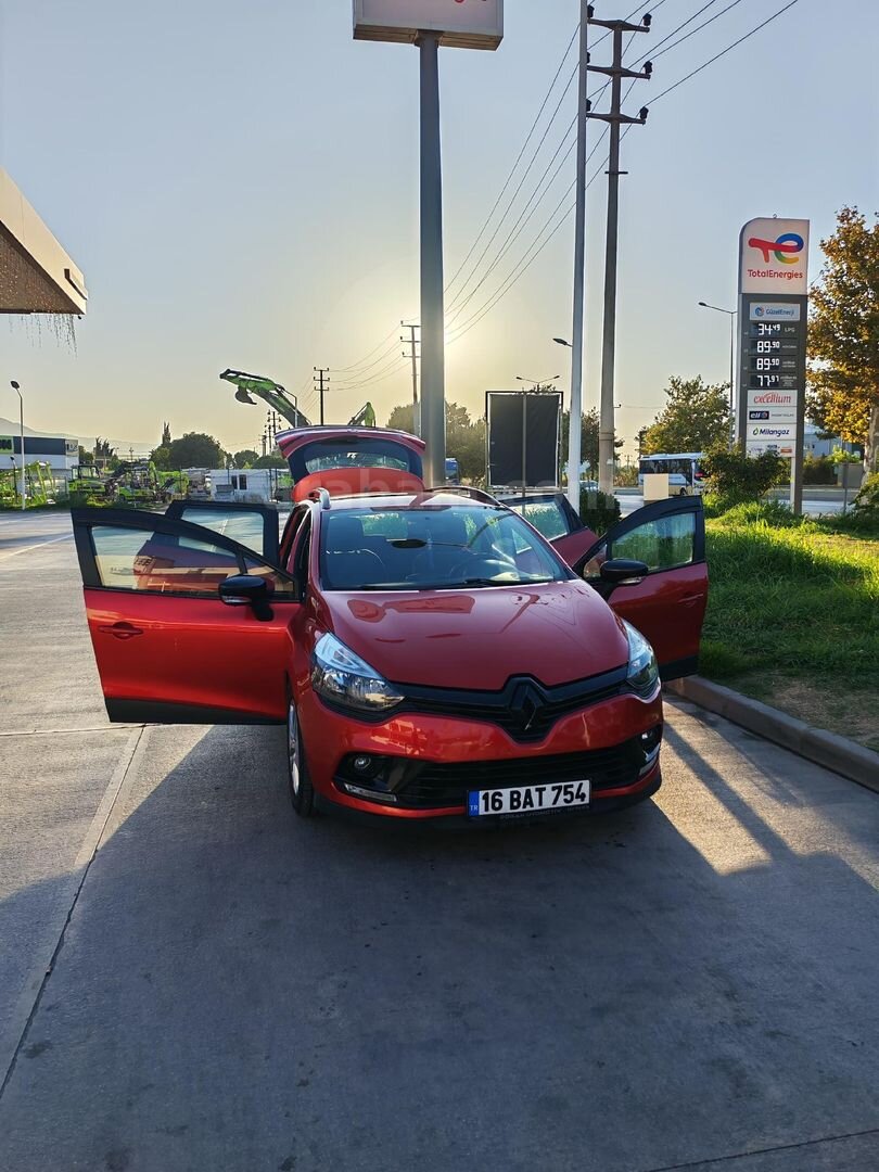 Sahibinden Renault Clio 1.5 dCi SportTourer Joy 2017 Model Bursa 150.000 km Kırmızı 3