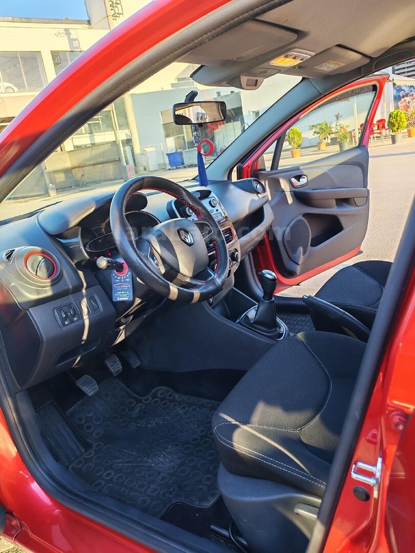 Sahibinden Renault Clio 1.5 dCi SportTourer Joy 2017 Model Bursa 150.000 km Kırmızı 7
