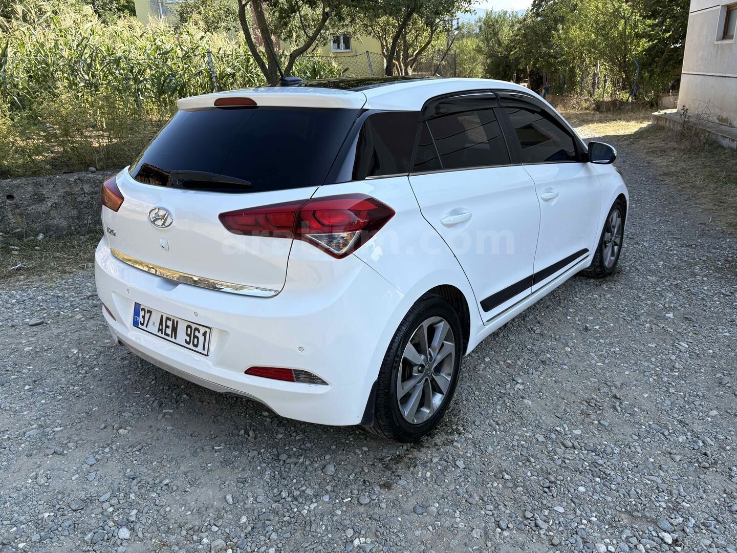 Sahibinden Hyundai i20 1.4 MPI Elite Smart 2015 Model 5