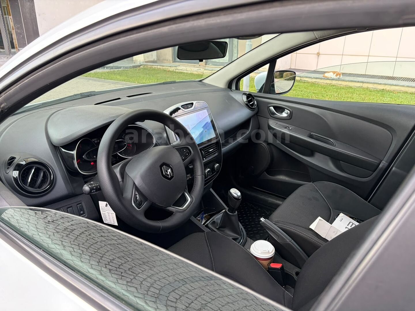 Sahibinden Renault Clio 0.9 TCe Joy 2020 Model İstanbul 92.591 km Beyaz 4