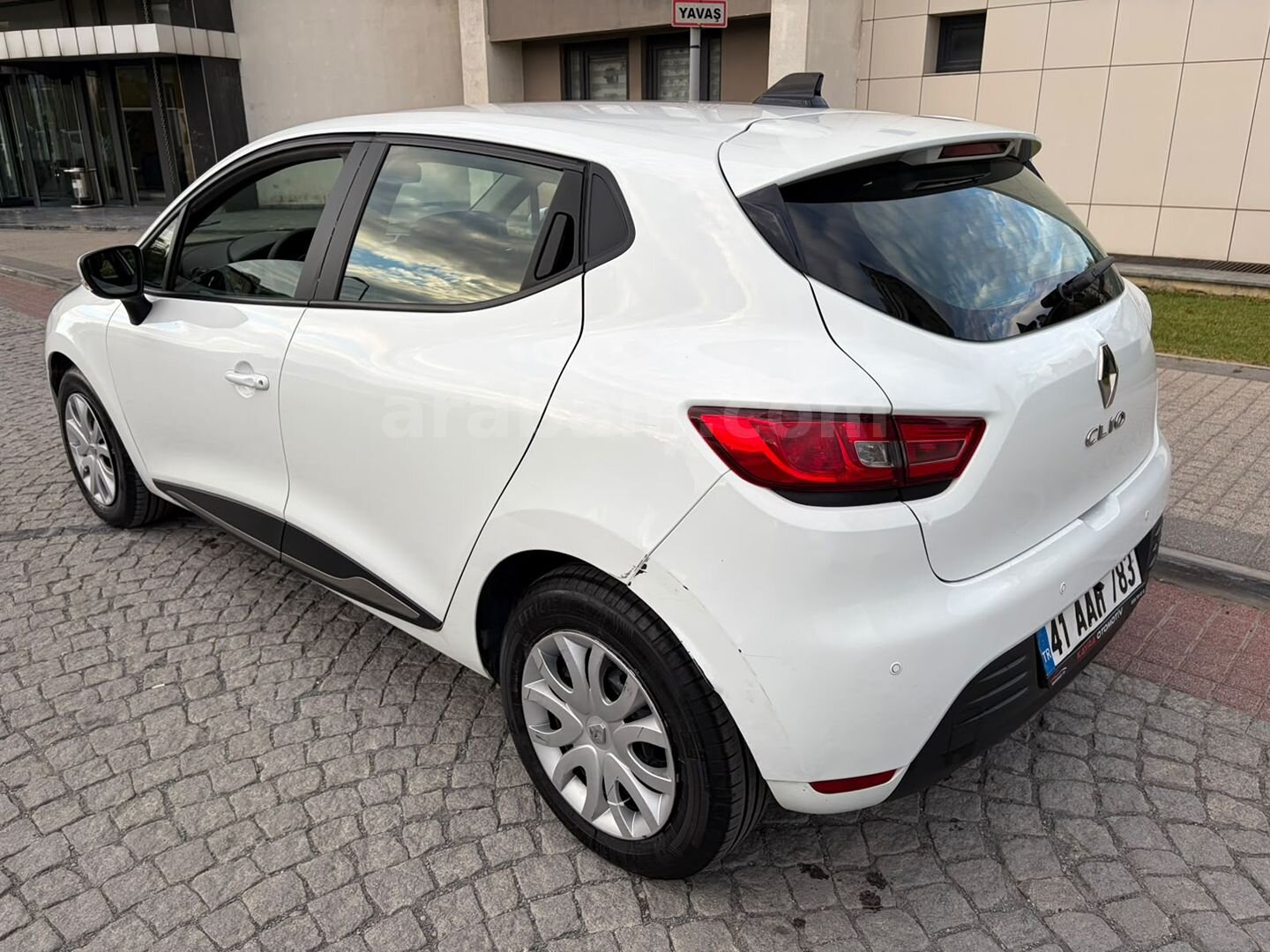 Sahibinden Renault Clio 0.9 TCe Joy 2020 Model İstanbul 92.591 km Beyaz 2