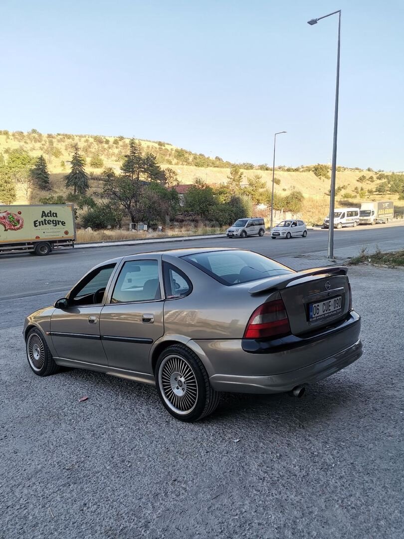 Sahibinden Opel Vectra 2.0 CD 1996 Model Ankara 430.000 km Gri (metalik) 7