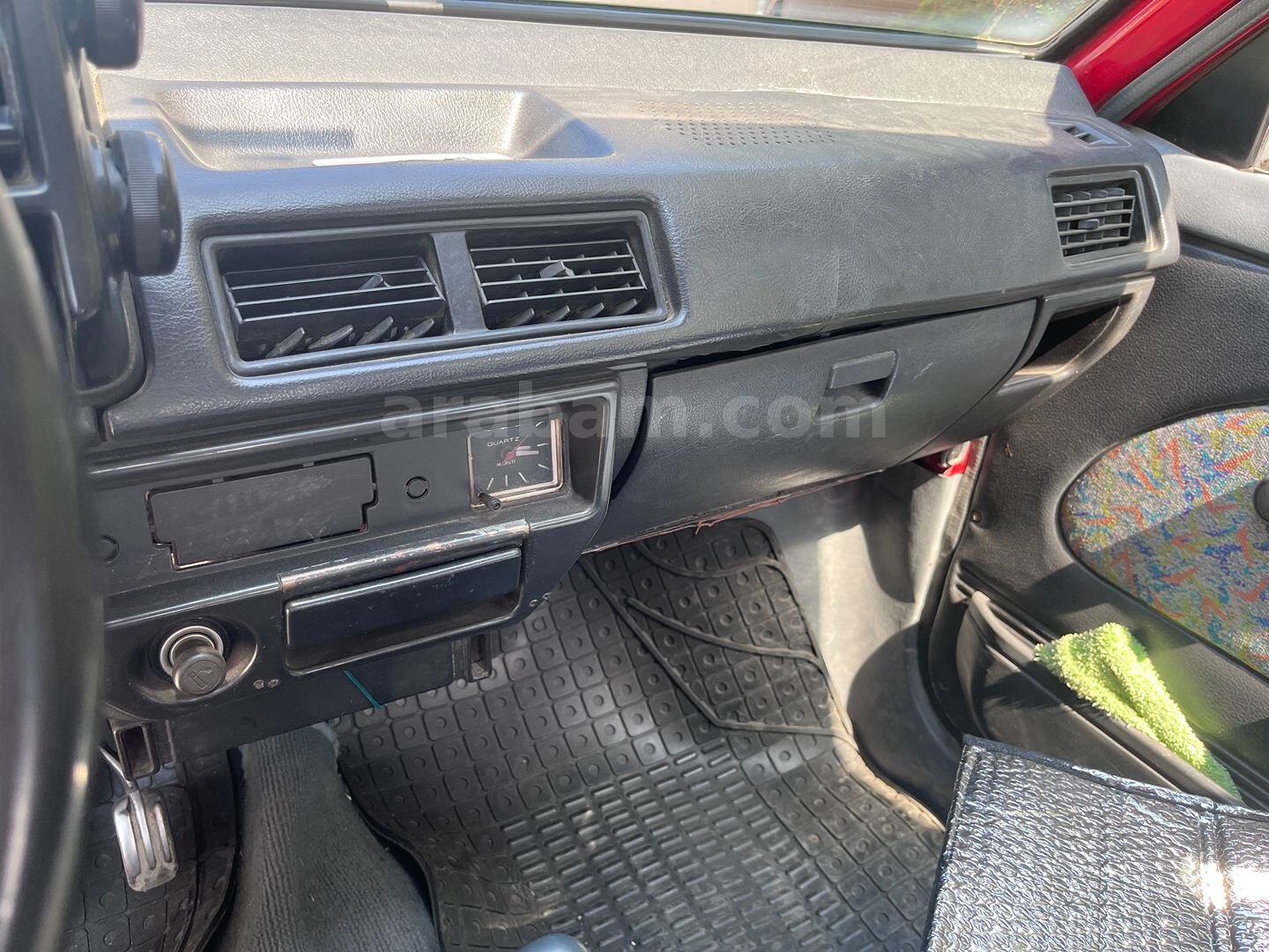 Motoru yeni yakıtı koklayan marutti 2000 Model 7