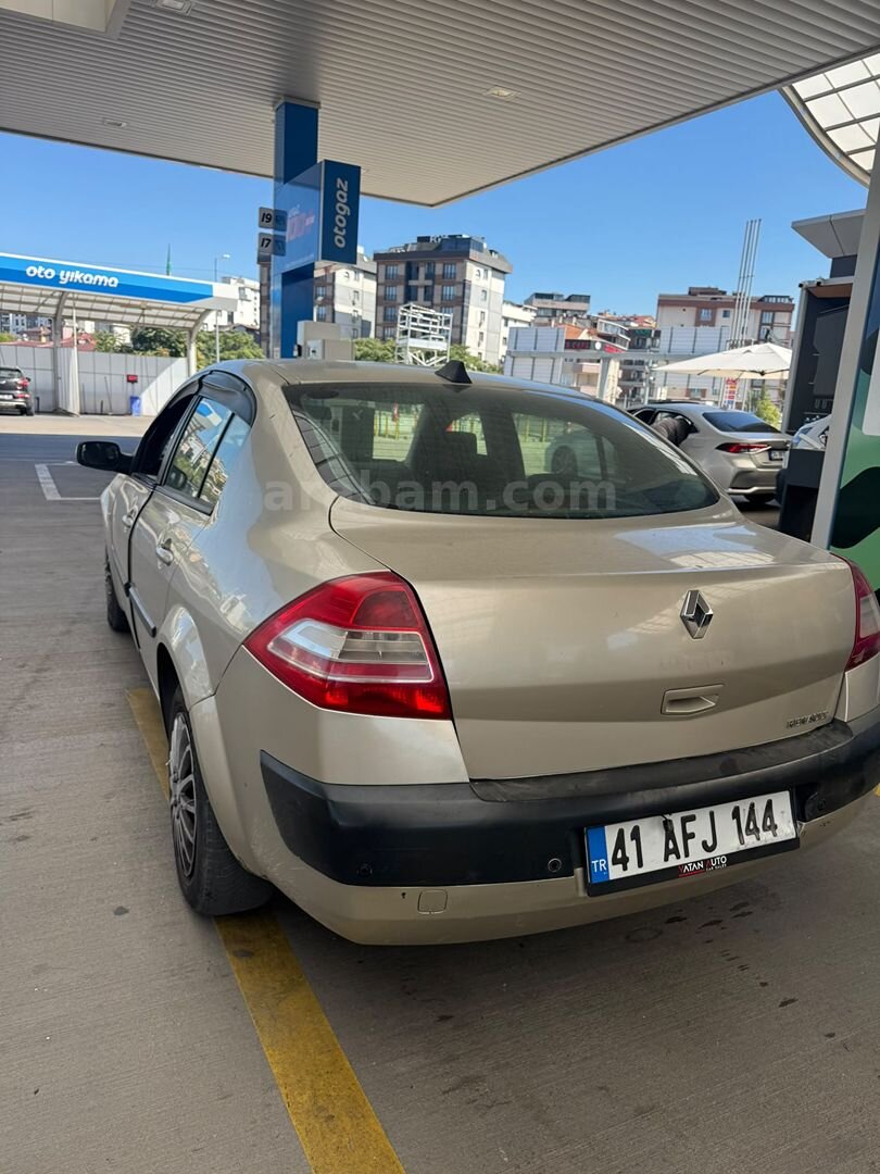 Sahibinden Renault Megane 1.4 Authentique 2006 Model İstanbul 324.000 km Bej 6