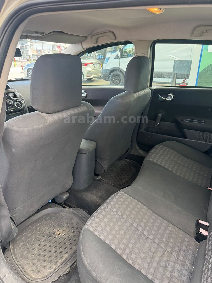Sahibinden Renault Megane 1.4 Authentique 2006 Model İstanbul 324.000 km Bej 5