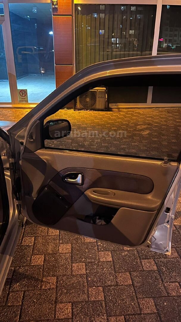 Sahibinden Renault Clio 1.4 RTA 2002 Model Kayseri 275.000 km Gri 5