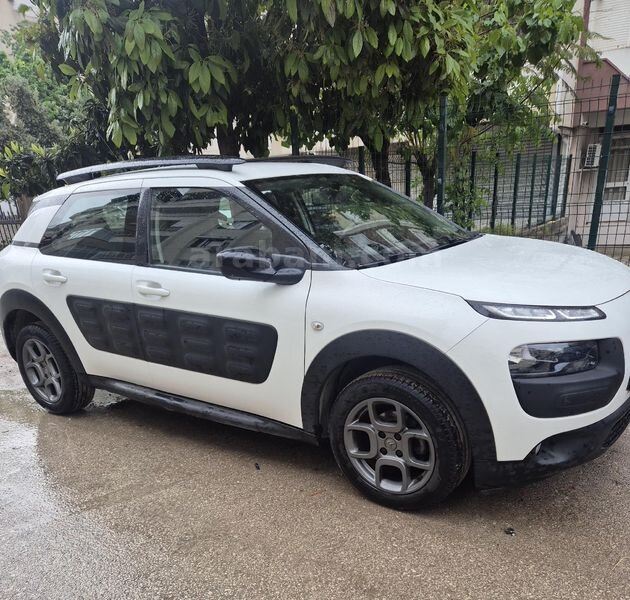 Sahibinden Citroen C4 Cactus 1.6 e-HDi Feel 2015 Model 97.400 km Beyaz
