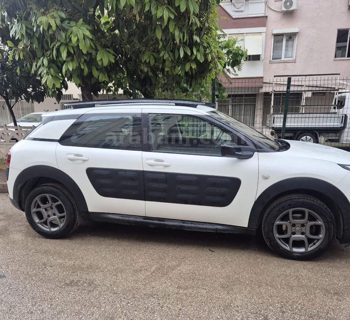 Sahibinden Citroen C4 Cactus 1.6 e-HDi Feel 2015 Model 97.400 km Beyaz 2