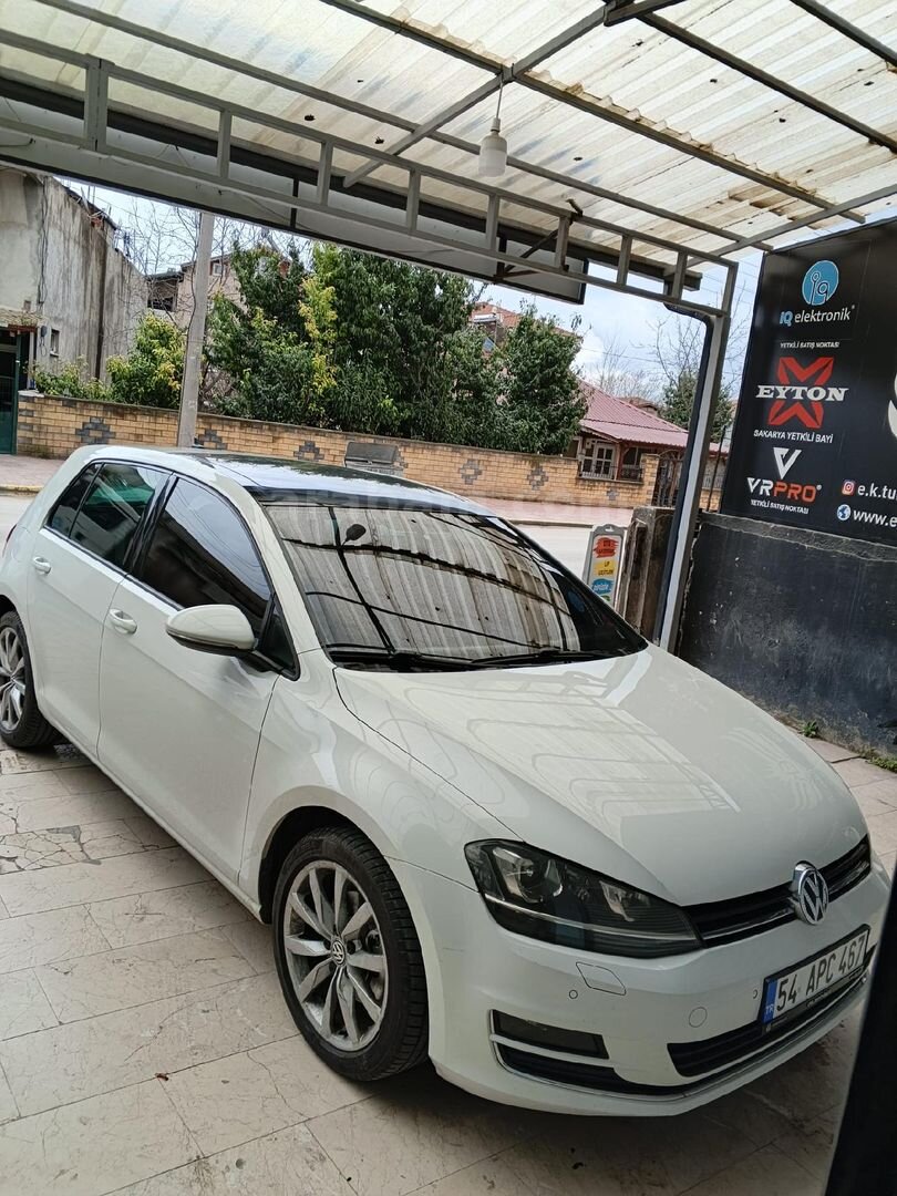 Sahibinden Volkswagen Golf 1.4 TSi Highline 2016 Model Sakarya 190.000 km Beyaz 1
