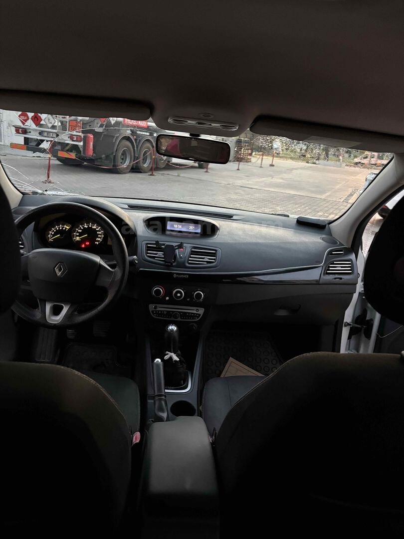 Sahibinden Renault Fluence 1.6 Extreme 2012 Model Adana 232.500 km Beyaz 7