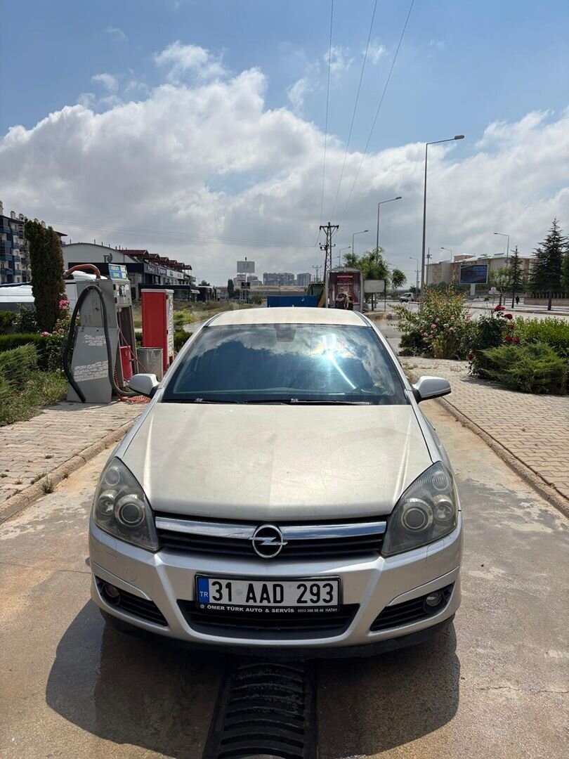 Sahibinden Değişensiz Boyasız otomatik Opel Astra 2005 Model 3