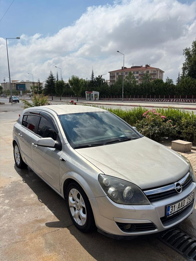Sahibinden Değişensiz Boyasız otomatik Opel Astra 2005 Model 4