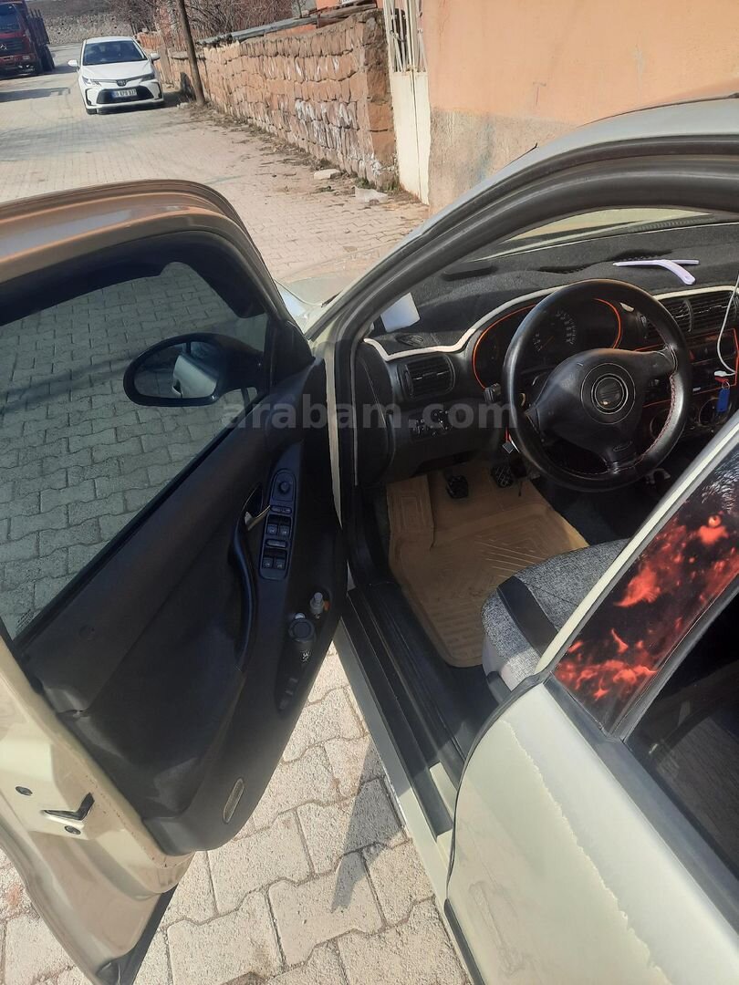 Sahibinden Seat Leon 1.6 Stella 2004 Model 2