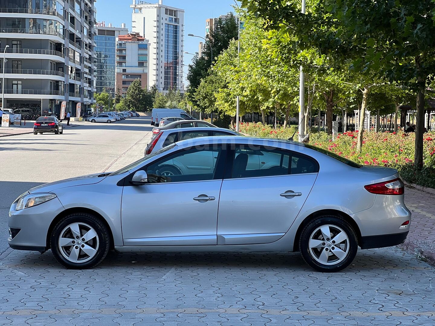 Sahibinden Renault Fluence 1.5 dCi Dynamique 2011 Model Konya 205.000 km Gri 5
