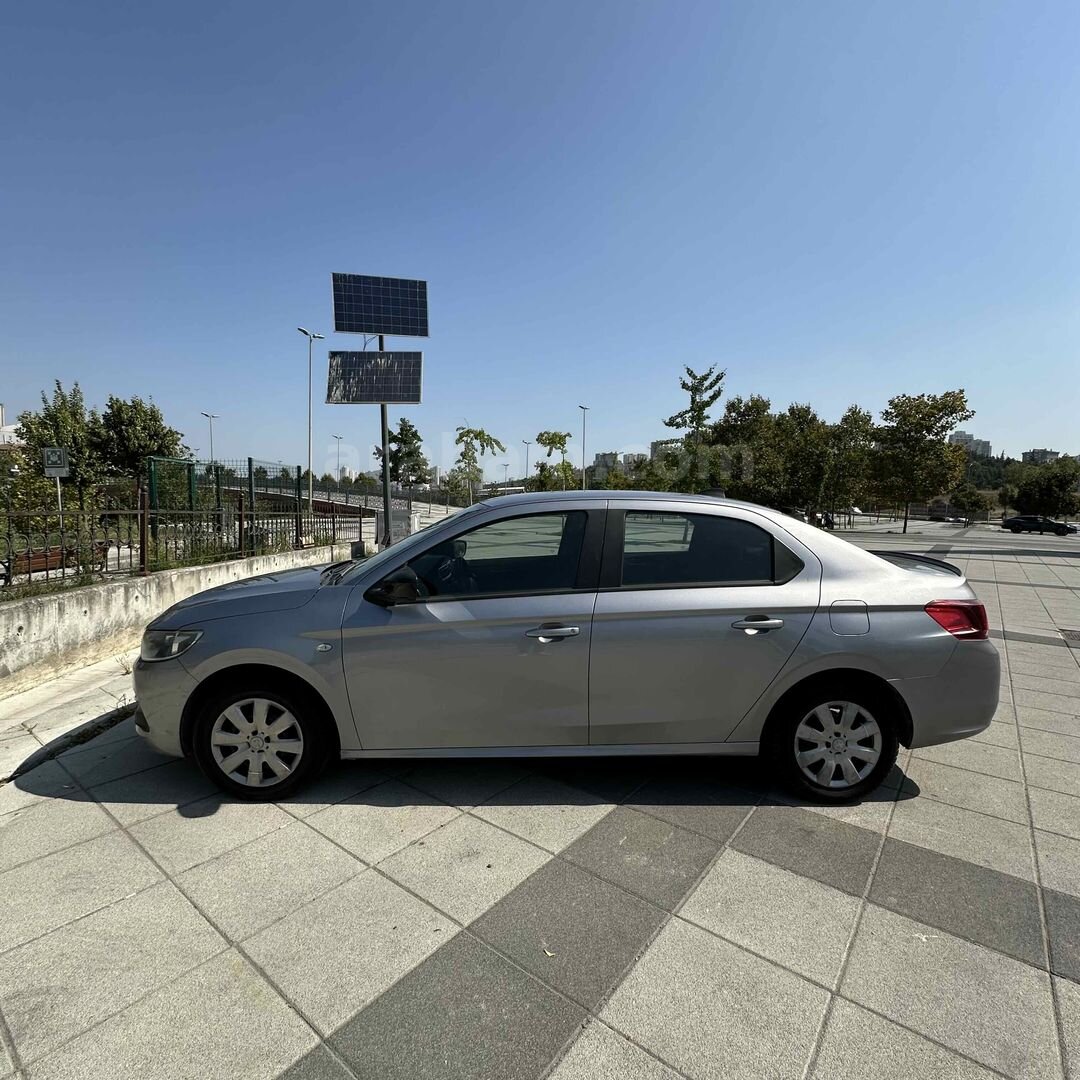 Sahibinden Peugeot 301 1.6 HDi Access 2017 Model İstanbul 198.000 km Gri 4