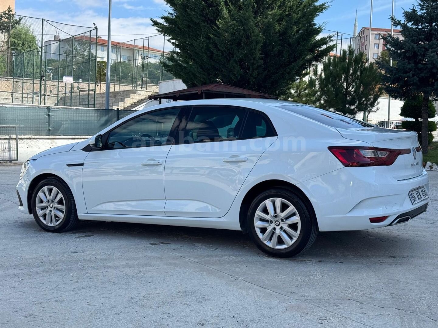 Sahibinden Renault Megane 1.3 TCe Joy Comfort 2022 Model Yozgat 54.000 km Beyaz 5
