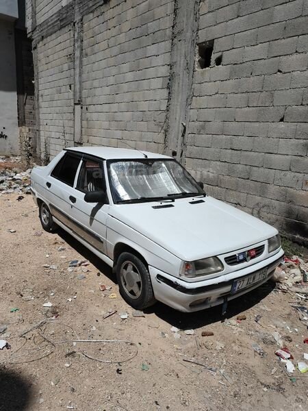Sahibinden Renault R 9 1.4 Broadway RN 1997 Model Gaziantep 275.000 km Beyaz