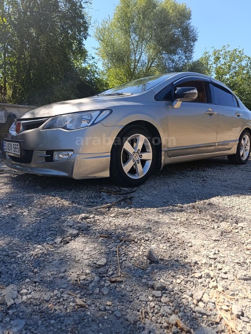 Sahibinden Honda Civic 1.6i VTEC Premium 2007 Model 2