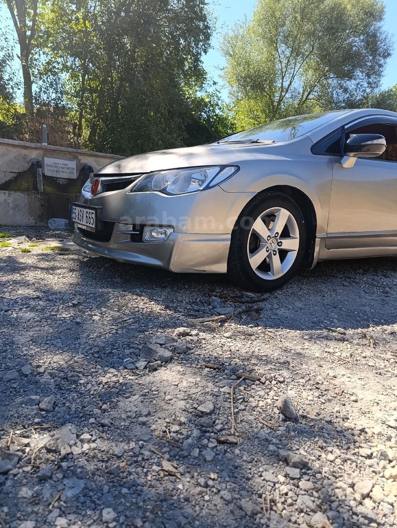 Sahibinden Honda Civic 1.6i VTEC Premium 2007 Model 4