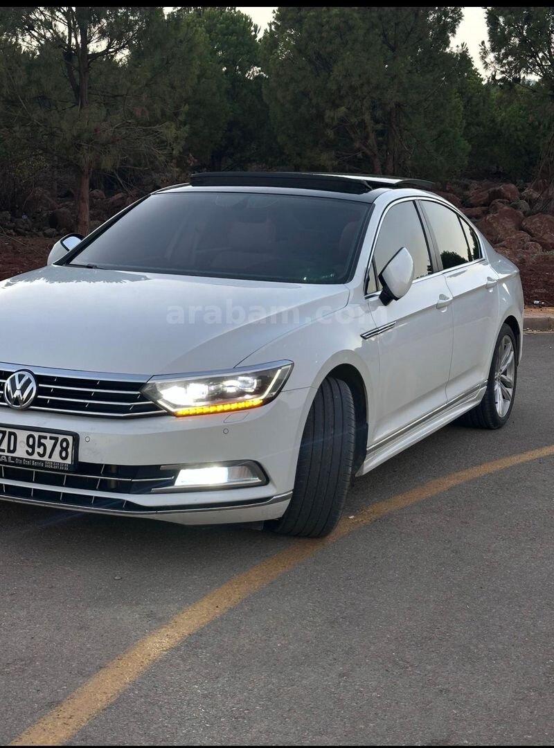 Sahibinden Volkswagen Passat 1.6 TDi BlueMotion Comfortline 2015 Model Şanlıurfa 216.000 km Beyaz 3