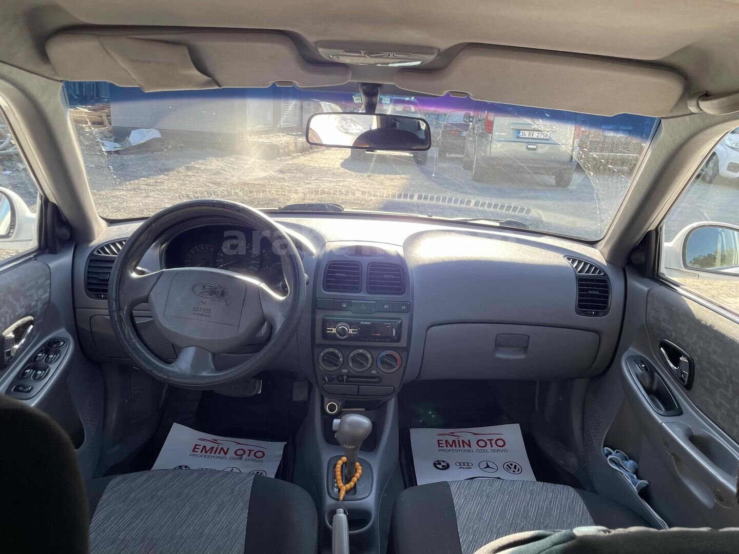 Sahibinden Hyundai Accent 1.6 Admire 2005 Model İstanbul 240.000 km Beyaz 5