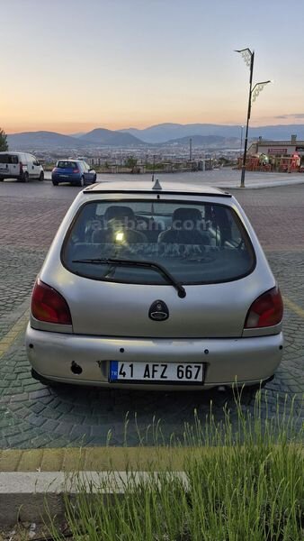 Sahibinden Ford Fiesta 1.25 Flair 1998 Model Ankara 280.000 km Gri (Gümüş)