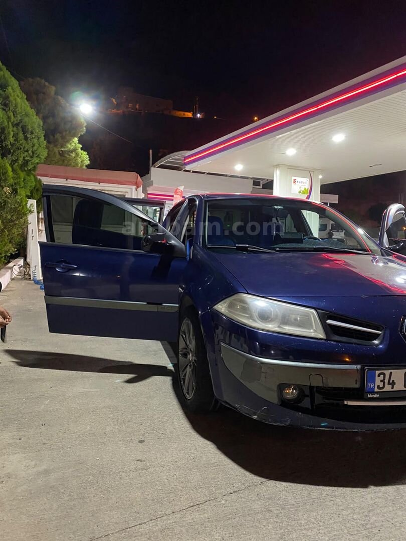 Sahibinden Renault Megane 1.5 dCi Dynamique 2006 Model Mardin 420.000 km Mavi (metalik) 2