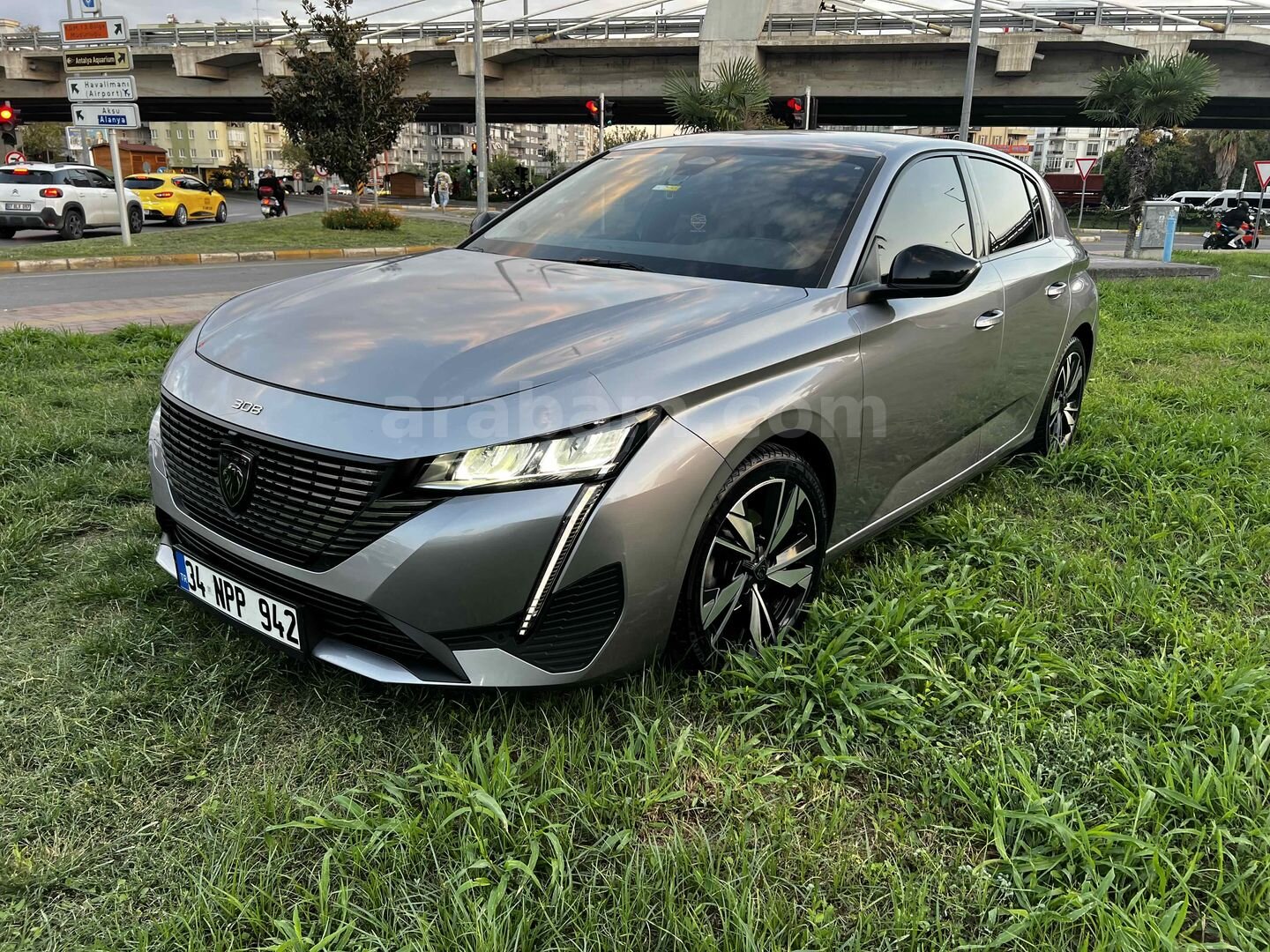 Sahibinden Peugeot 308 1.2 PureTech Allure 2023 Model Antalya 64.000 km Gri 3