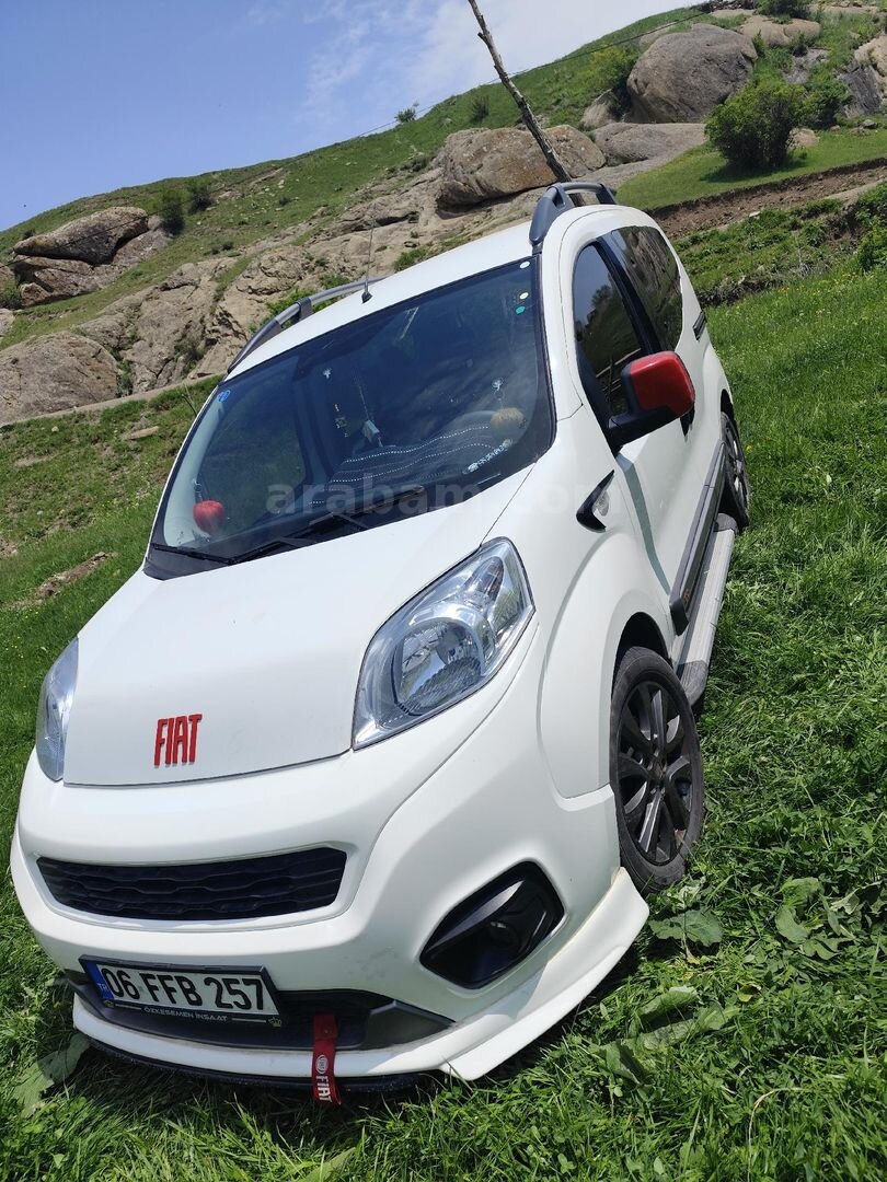 Sahibinden Fiat Fiorino Combi 1.3 Multijet 100. Yıl Özel Seri 2023 Model 34.500 km Beyaz 3