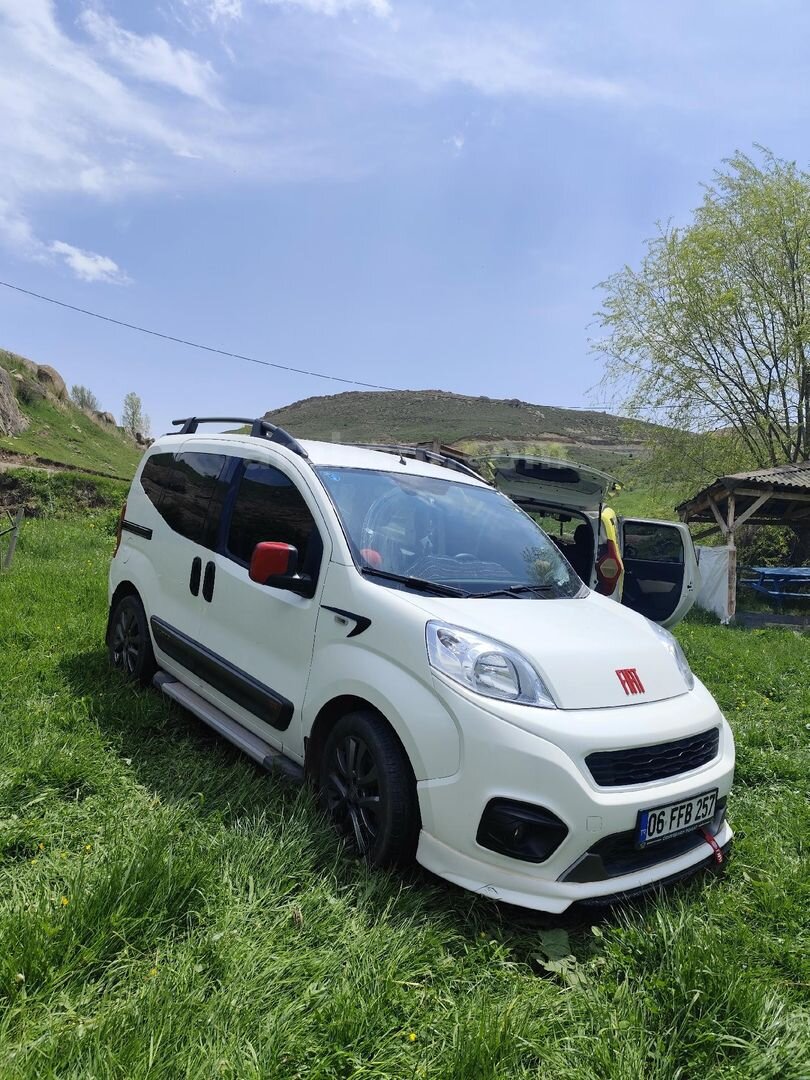 Sahibinden Fiat Fiorino Combi 1.3 Multijet 100. Yıl Özel Seri 2023 Model 34.500 km Beyaz 1