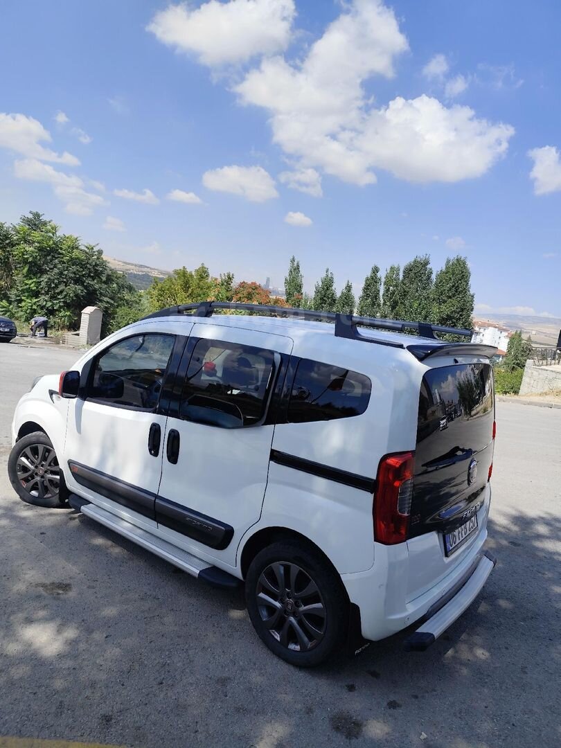 Sahibinden Fiat Fiorino Combi 1.3 Multijet 100. Yıl Özel Seri 2023 Model 34.500 km Beyaz 5