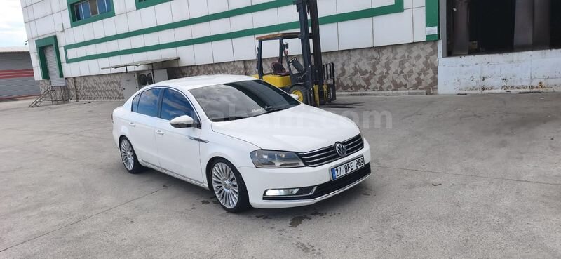 Sahibinden Volkswagen Passat 1.6 TDi BlueMotion Comfortline 2012 Model Gaziantep 295.000 km Beyaz