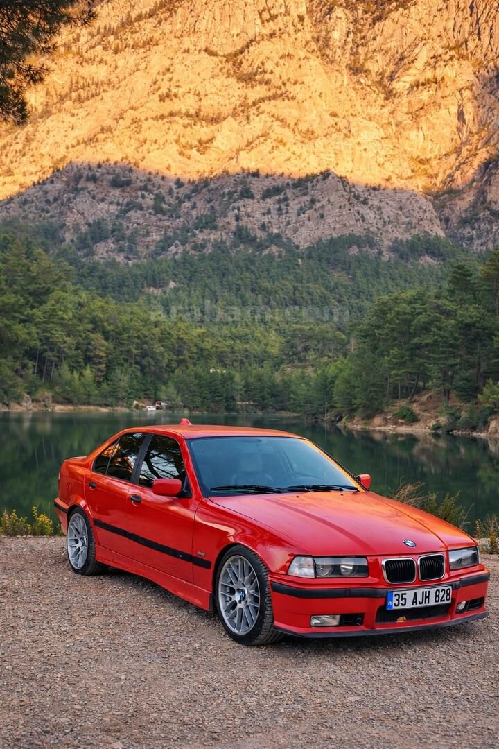 Sahibinden BMW 3 Serisi 318i Standart 1993 Model Konya 221.690 km Kırmızı 1