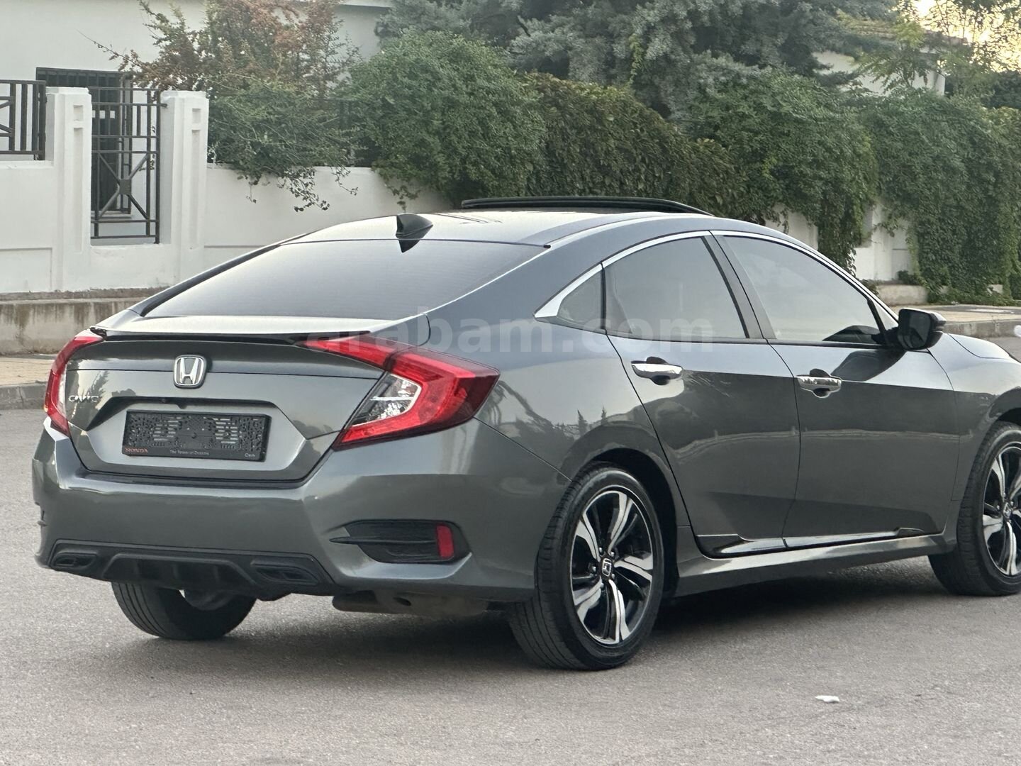 Sahibinden Honda Civic 1.6i VTEC Executive 2019 Model 103.500 km Füme 7