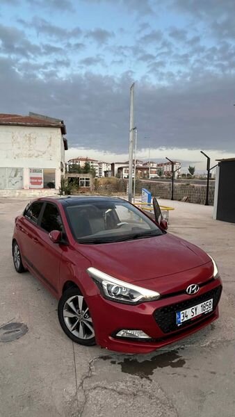 Hyundai i20 1.4 MPI Elite Panorama 2017 Model 73.000 KM