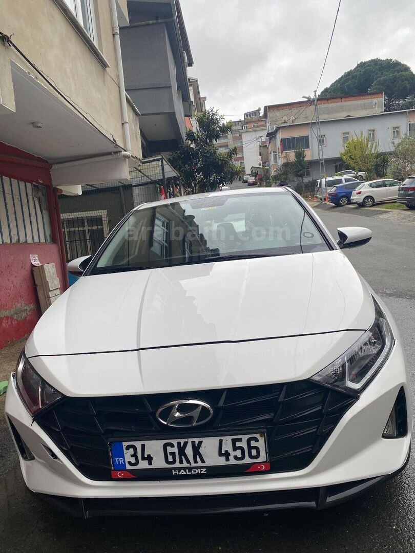 Sahibinden Hyundai i20 1.4 MPI Jump 2023 Model İstanbul 83.000 km Beyaz 5