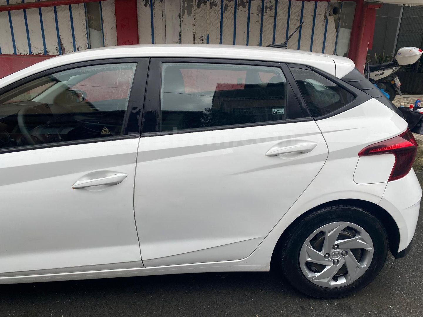 Sahibinden Hyundai i20 1.4 MPI Jump 2023 Model İstanbul 83.000 km Beyaz 3