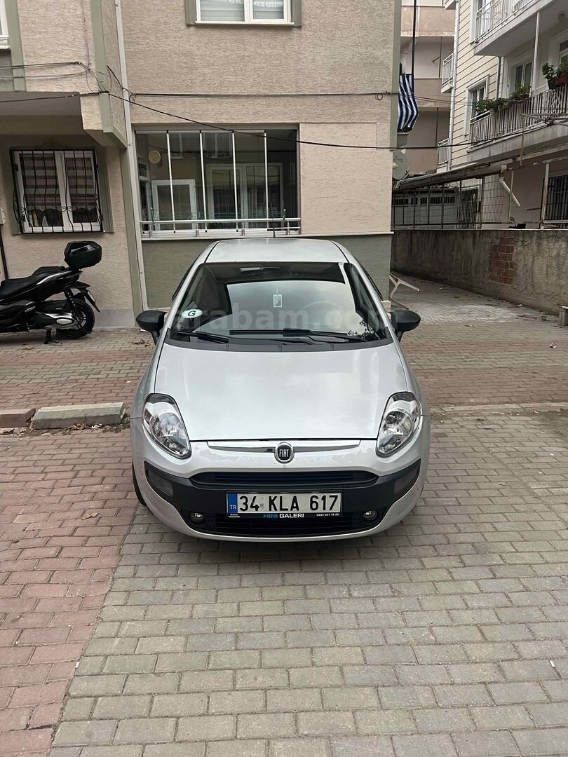 Sahibinden Fiat Punto EVO 1.4 Active 2010 Model Bursa 196.000 km Gri (Gümüş) 2