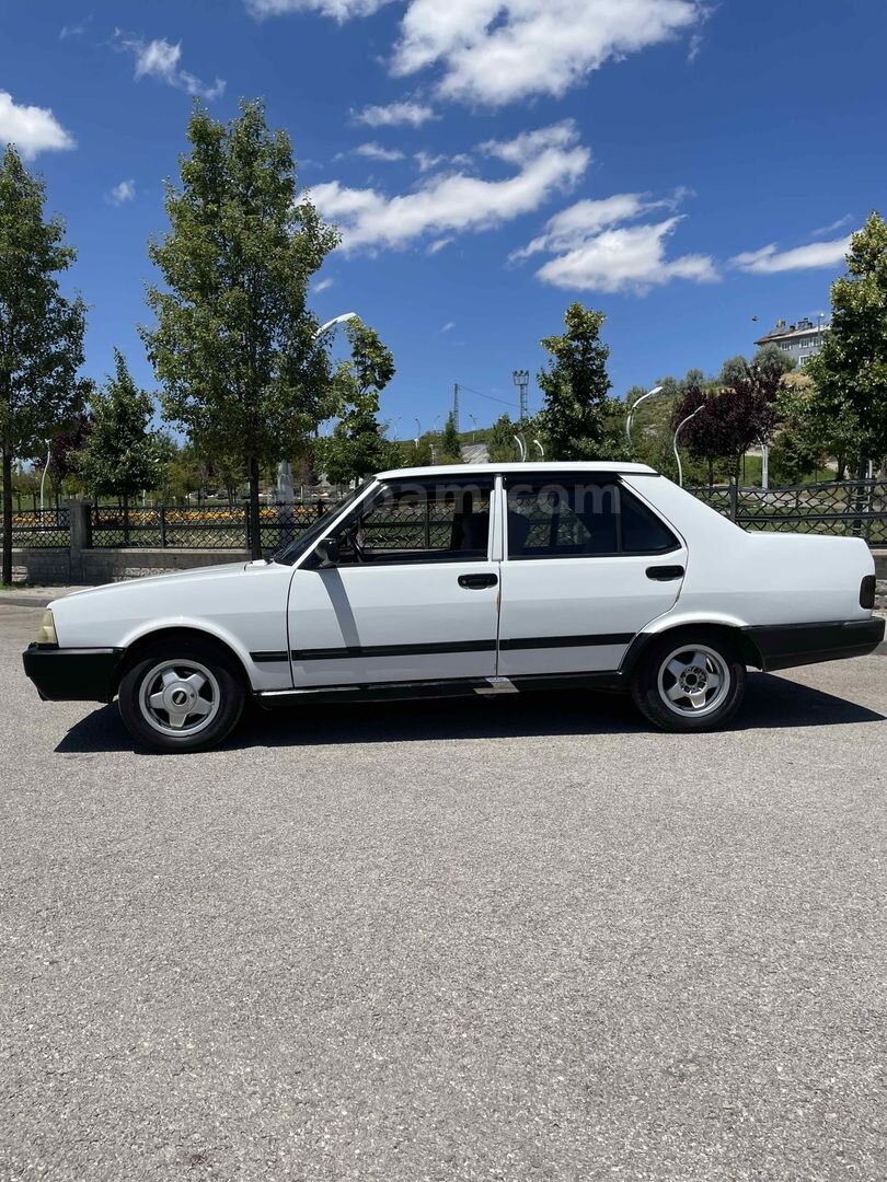 Sahibinden Tofaş Şahin 1.6 1993 Model Sivas 180.000 km Beyaz 2