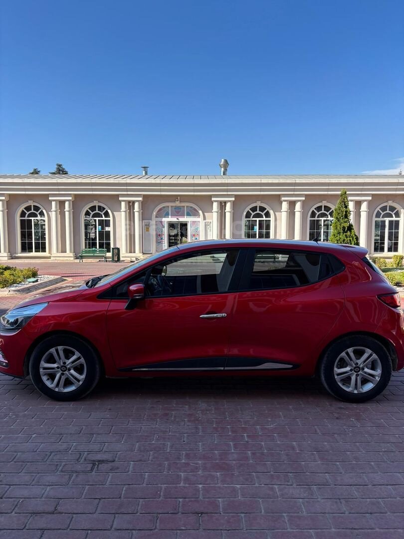 Sahibinden Renault Clio 1.2 Joy 2019 Model Eskişehir 79.000 km Kırmızı 7