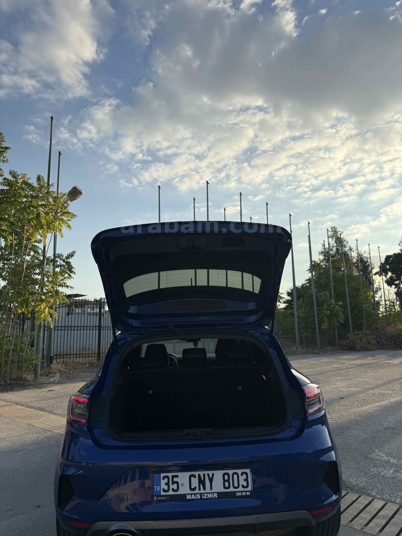 Sahibinden Renault Clio 1.0 TCe Techno Esprit Alpine 2025 Model İzmir 29.900 km Mavi (metalik) 6