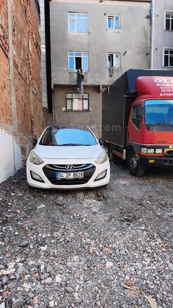 Sahibinden Hyundai i30 1.6 CRDi CW Elite 2012 Model