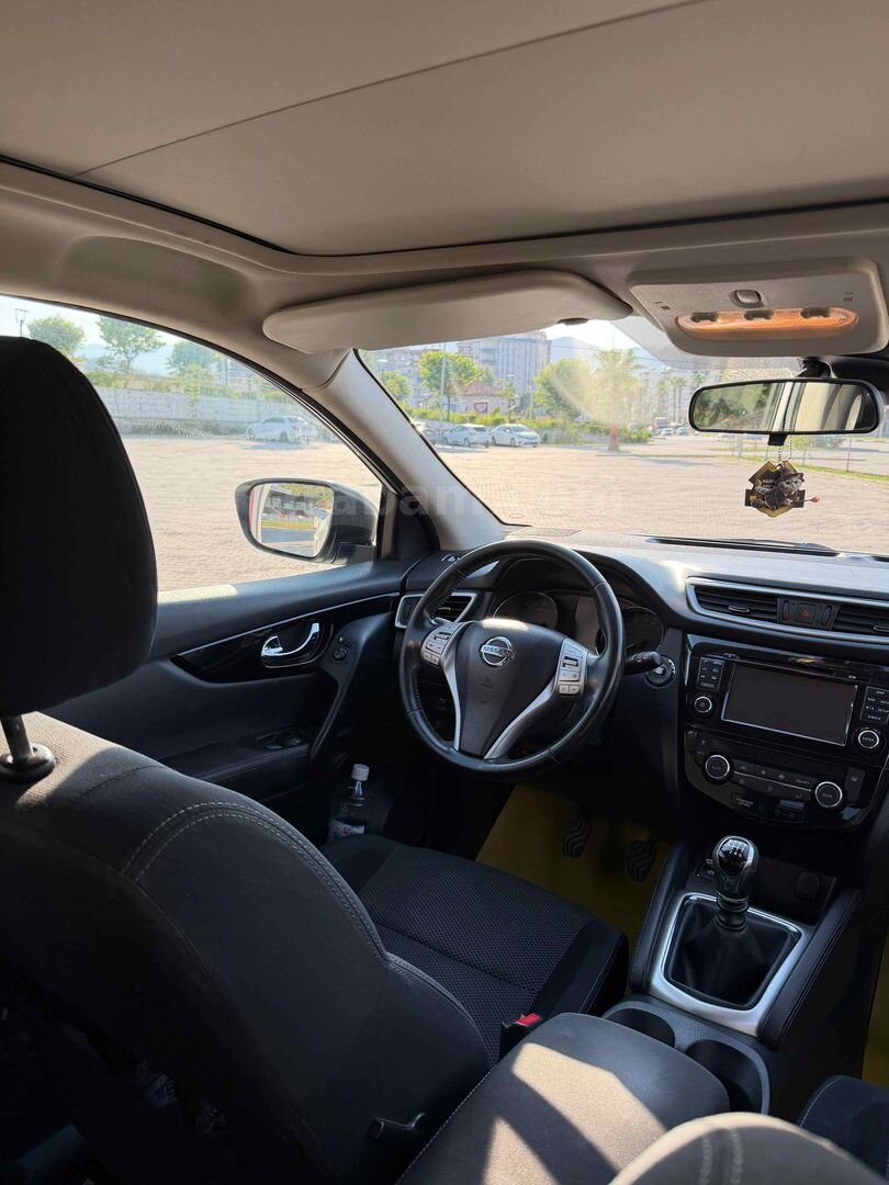 Sahibinden Nissan Qashqai 1.6 dCi Black Edition 2016 Model 6