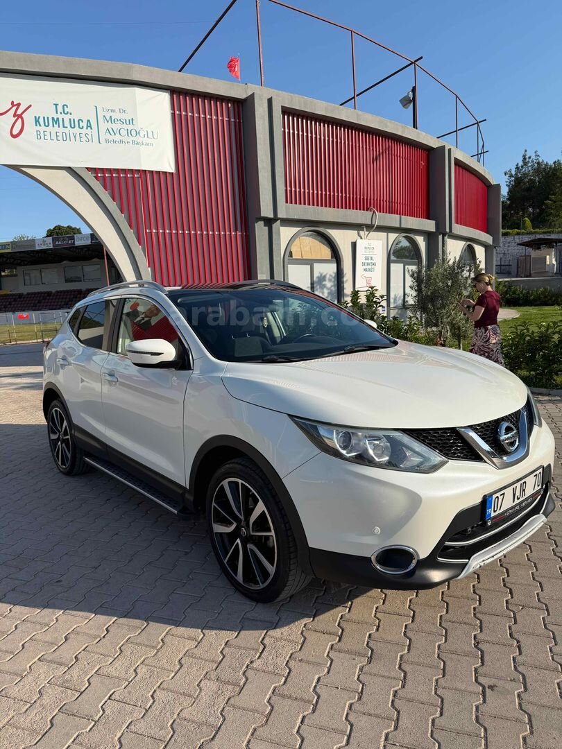 Sahibinden Nissan Qashqai 1.6 dCi Black Edition 2016 Model 2