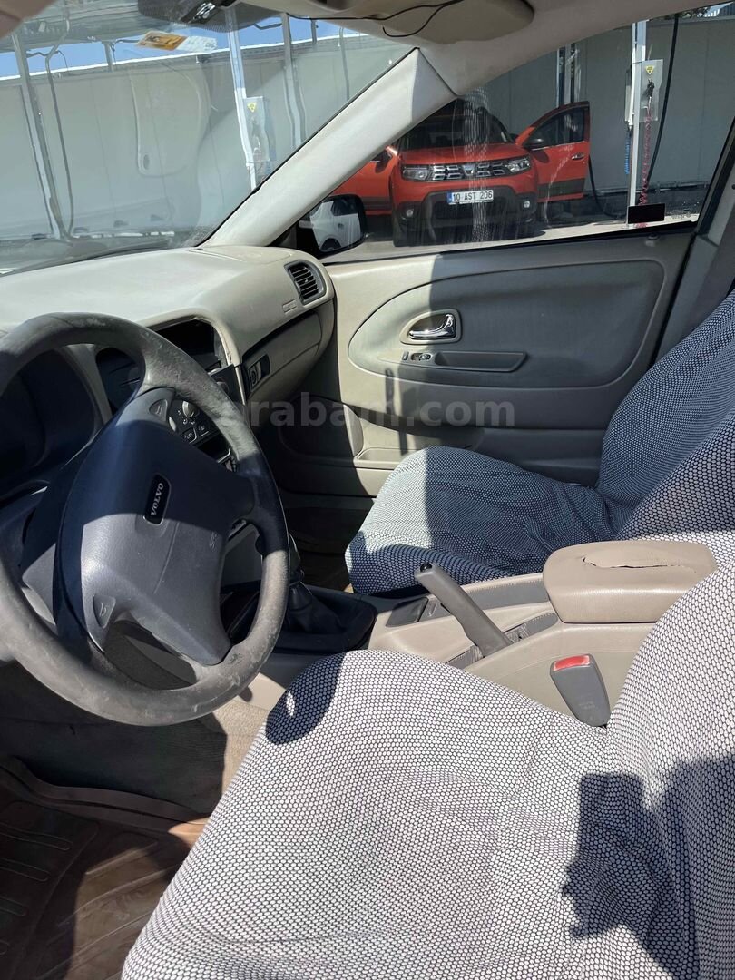 Sahibinden Volvo S40 1.6 2001 Model Bursa 367.000 km Şampanya 6