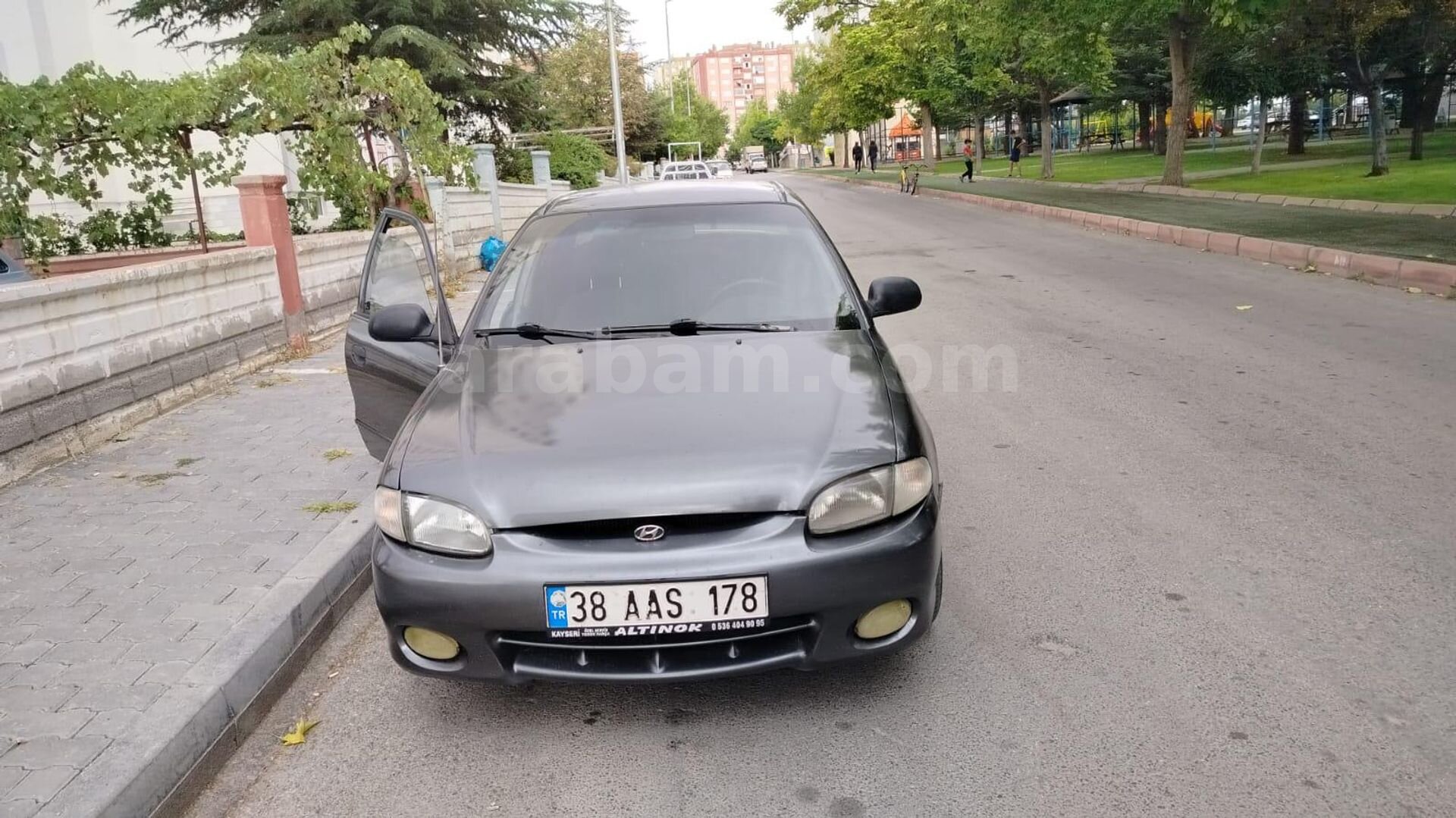 Sahibinden Hyundai Accent 1.5 GLS 1999 Model 356.000 km Füme 3