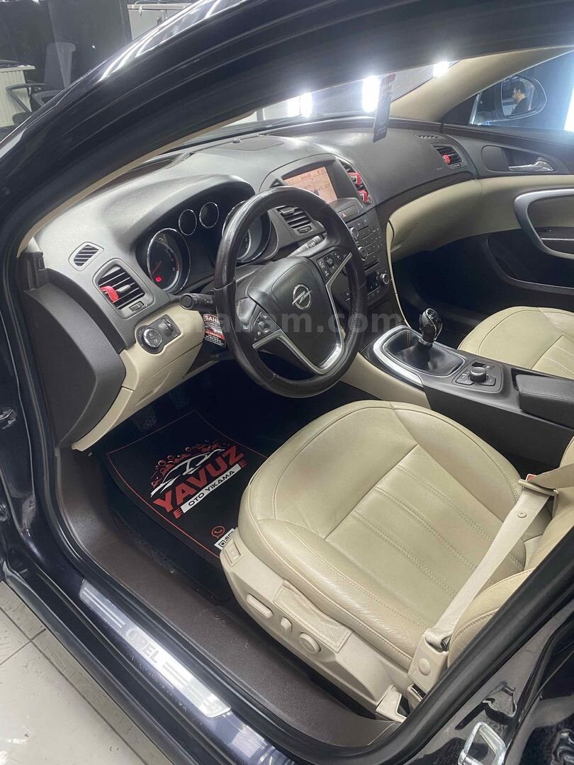 Sahibinden Opel Insignia 1.6 T Cosmo 2009 Model Samsun 243.000 km Siyah 6