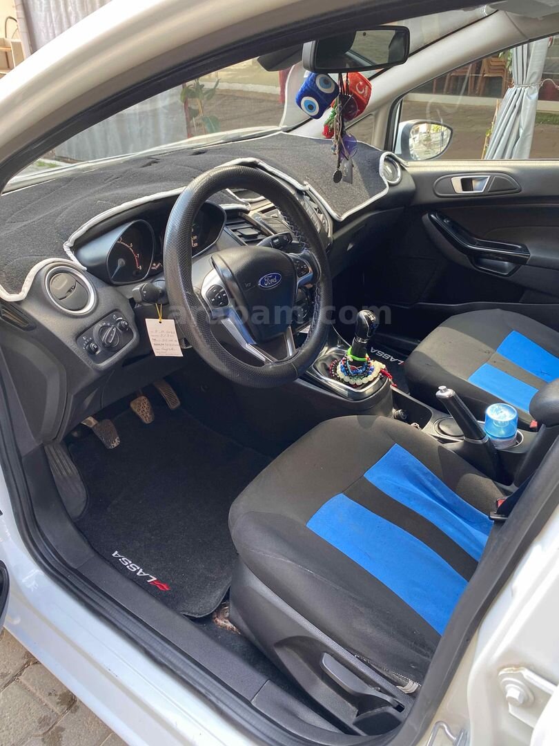 Sahibinden Ford Fiesta 1.4 Titanium 2015 Model 7