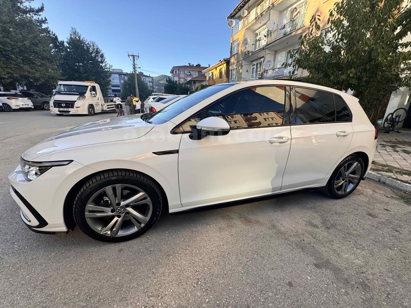 Sahibinden Volkswagen Golf 1.0 eTSI R Line 2021 Model Çorum 91.000 km Beyaz 4
